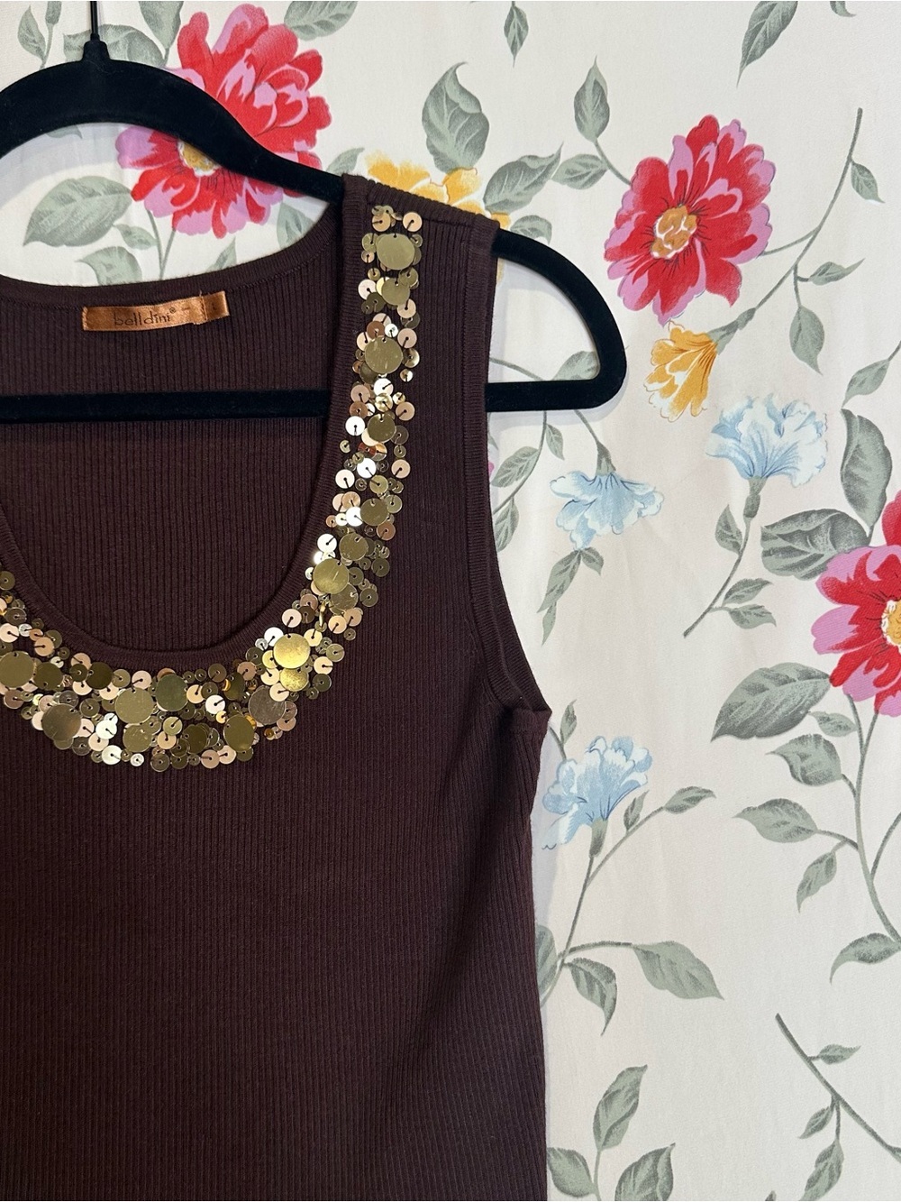 BELLDINI BROWN RIBBED TANK WITH GOLD SEQUIN NECKLINE WOMENS SIZE L - Picture 2 of 4